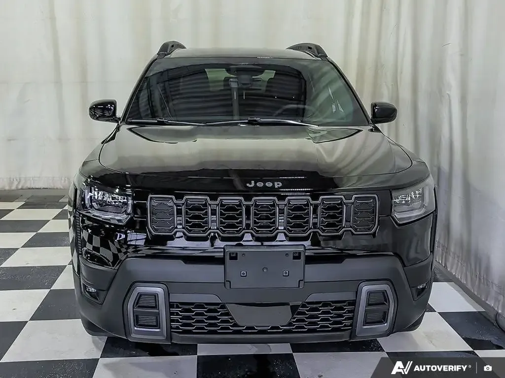 Jeep Cherokee 2026 photo 3