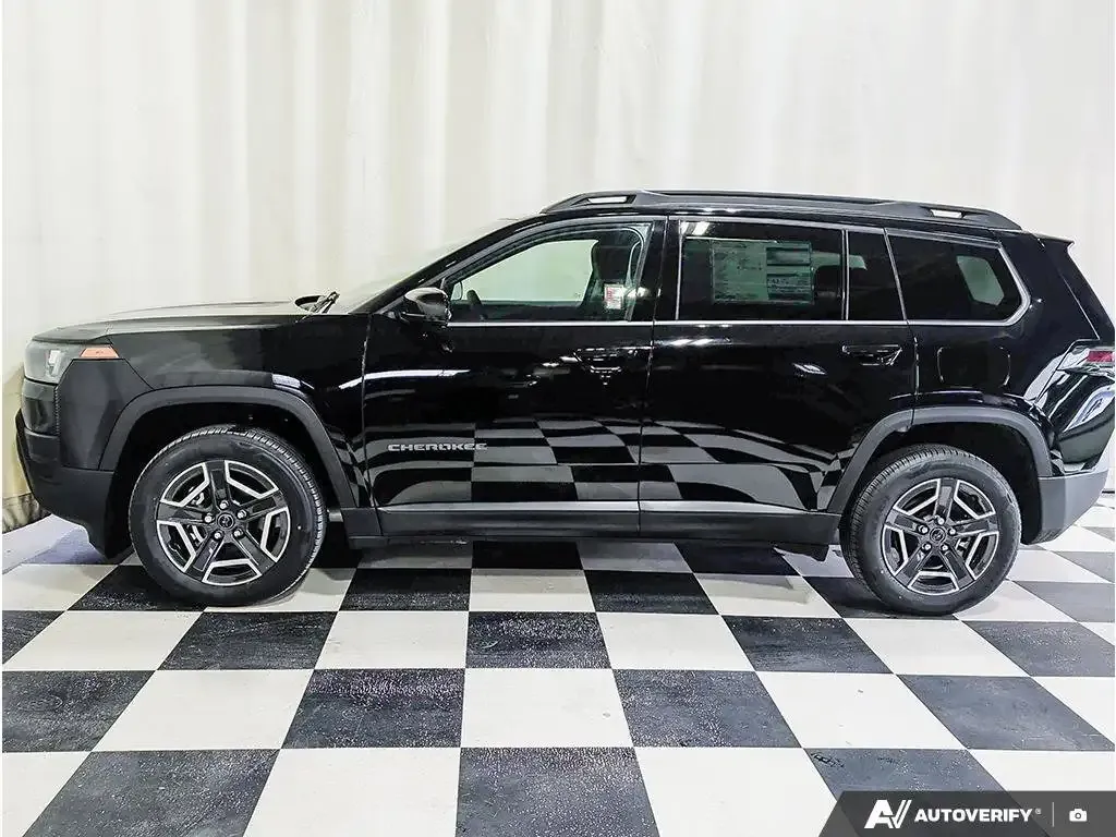 Jeep Cherokee 2026 photo 4