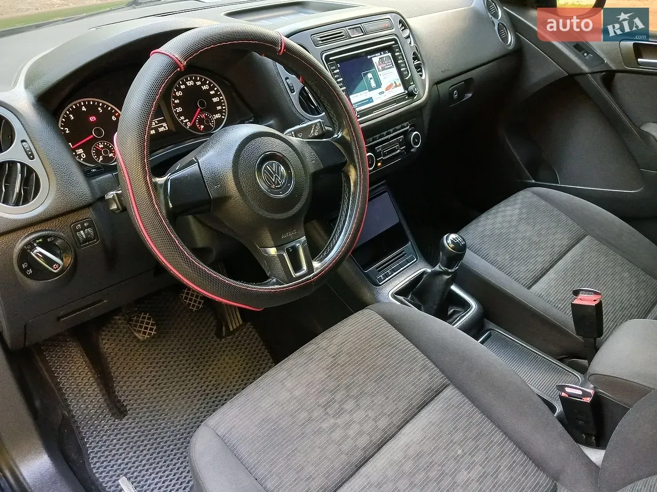 Volkswagen Tiguan 2011 photo 5