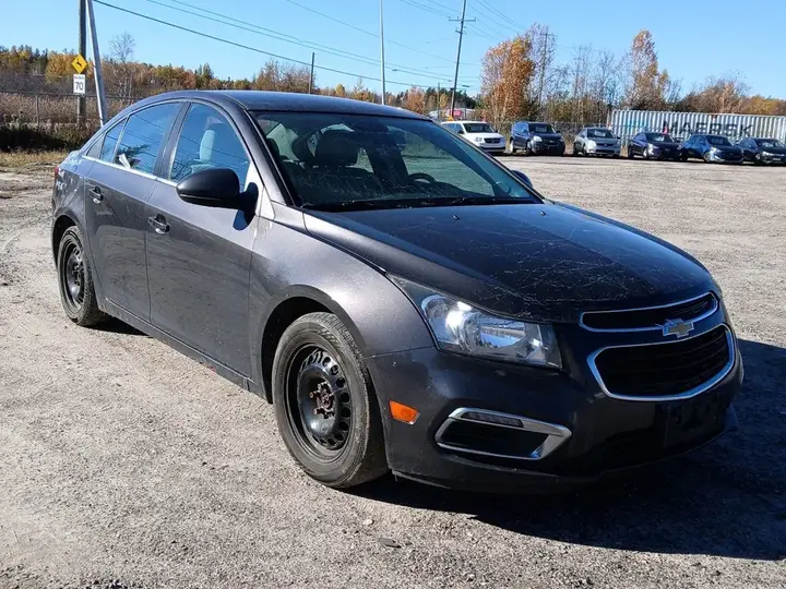 Chevrolet Cruze 2015 photo 2