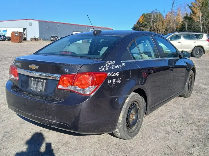 Chevrolet Cruze 2015 photo 3