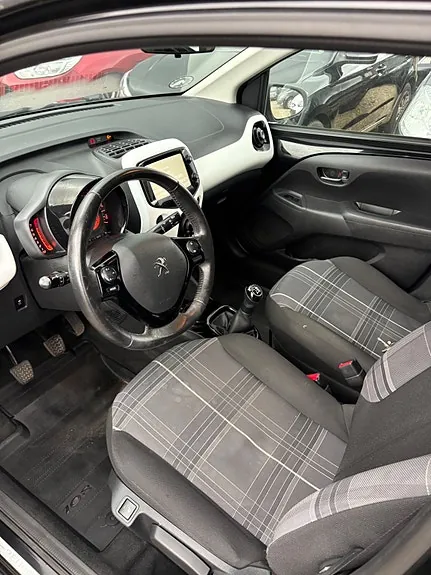 Peugeot 108 2017 photo 5