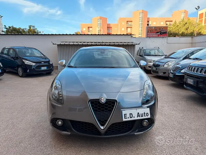 Alfa Romeo Giulietta 2016 photo 2