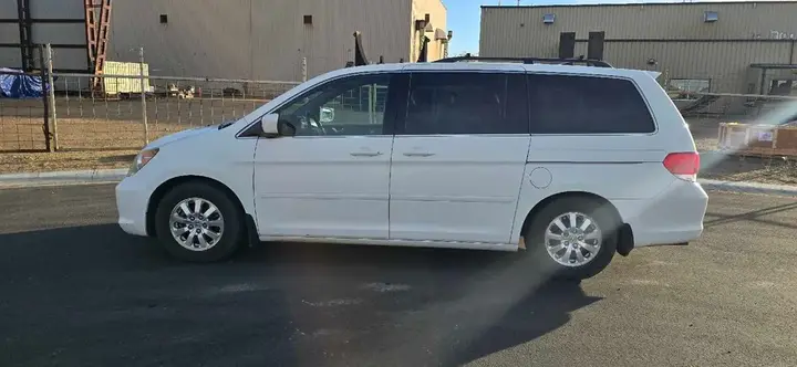Honda Odyssey 2009 photo 5