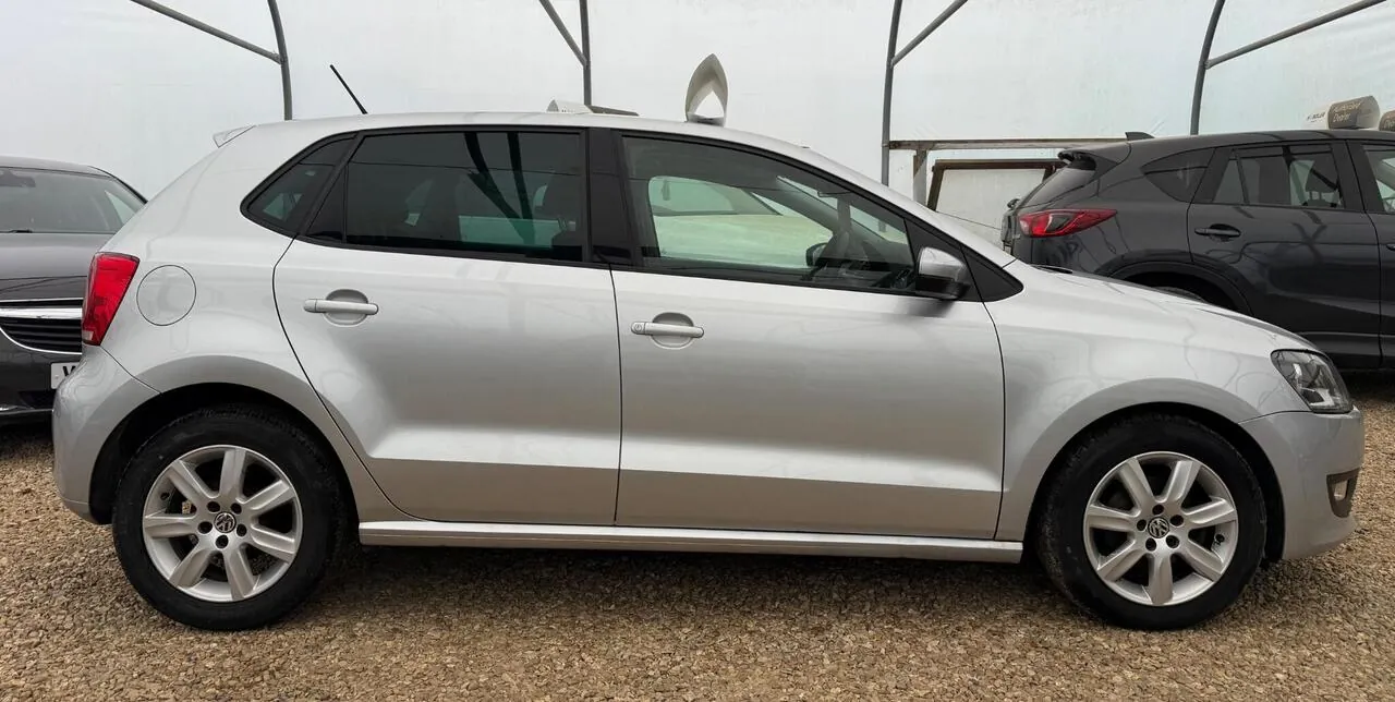 Volkswagen Polo 2011 photo 5