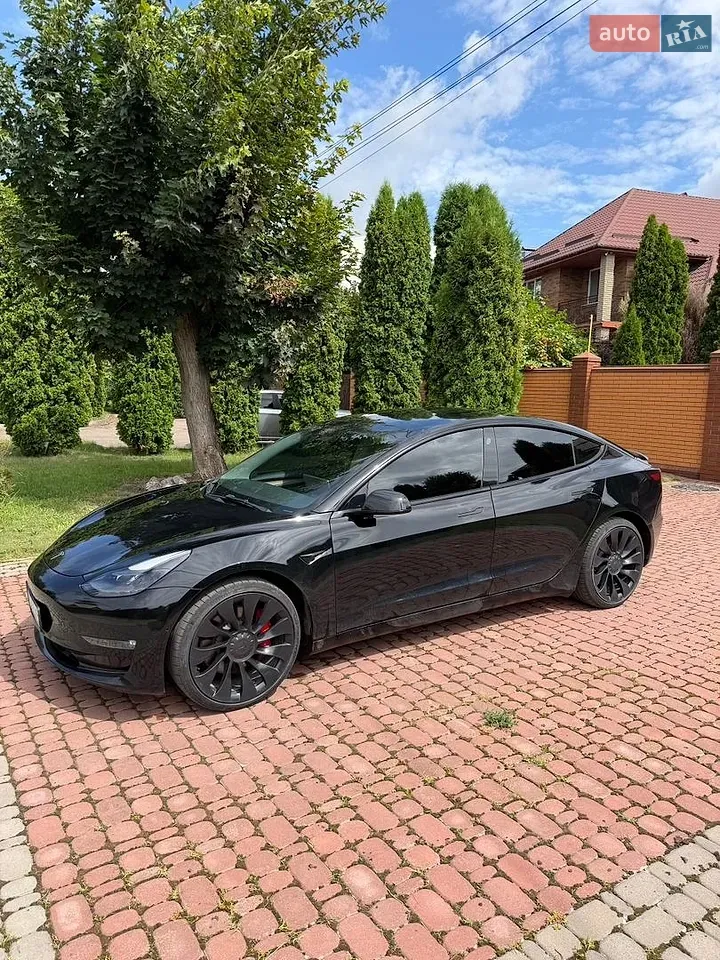 Tesla Model 3 2022 photo 2