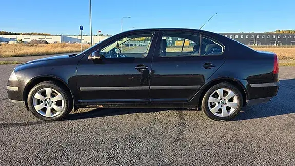 Skoda Octavia 2008 photo 2