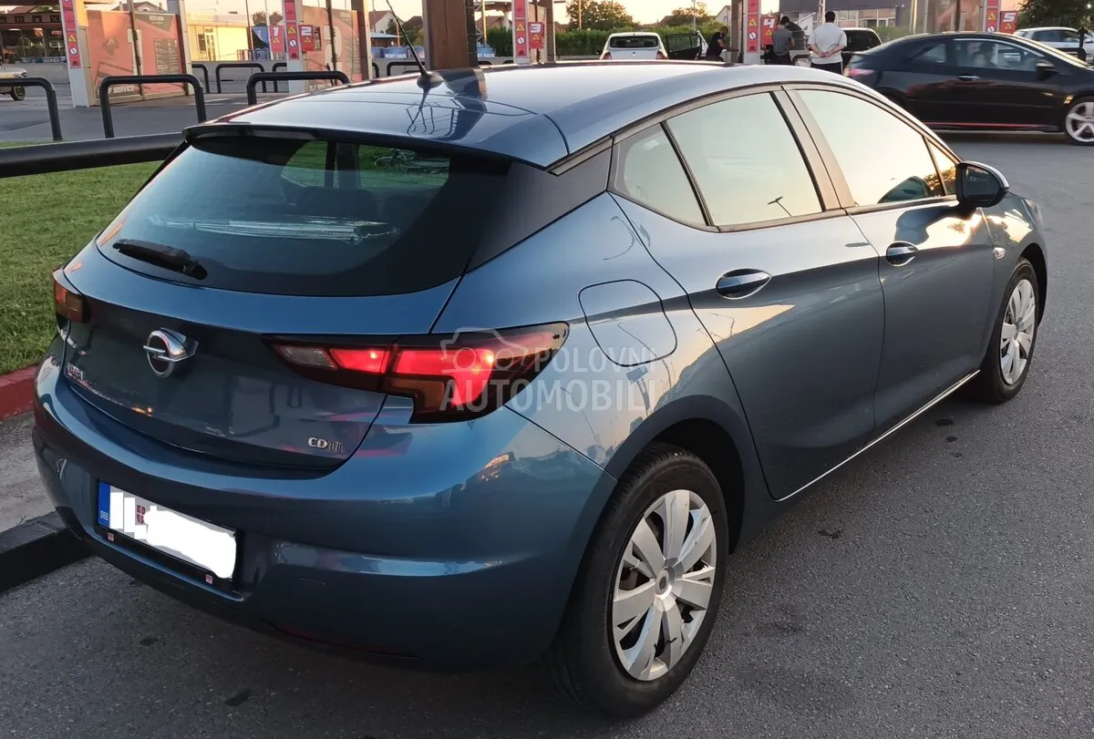 Opel Astra K 2016 photo 3