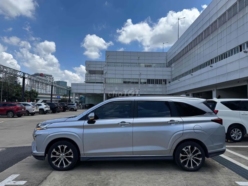 Toyota Veloz Cross 2026 photo 4