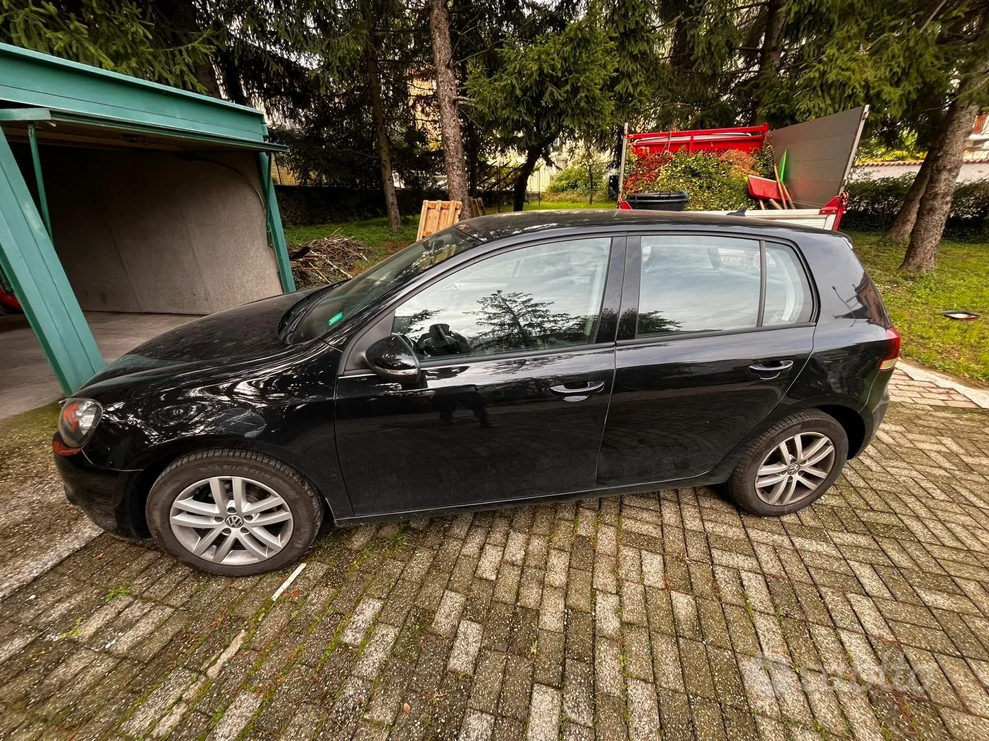 Volkswagen Golf 2010 photo 2