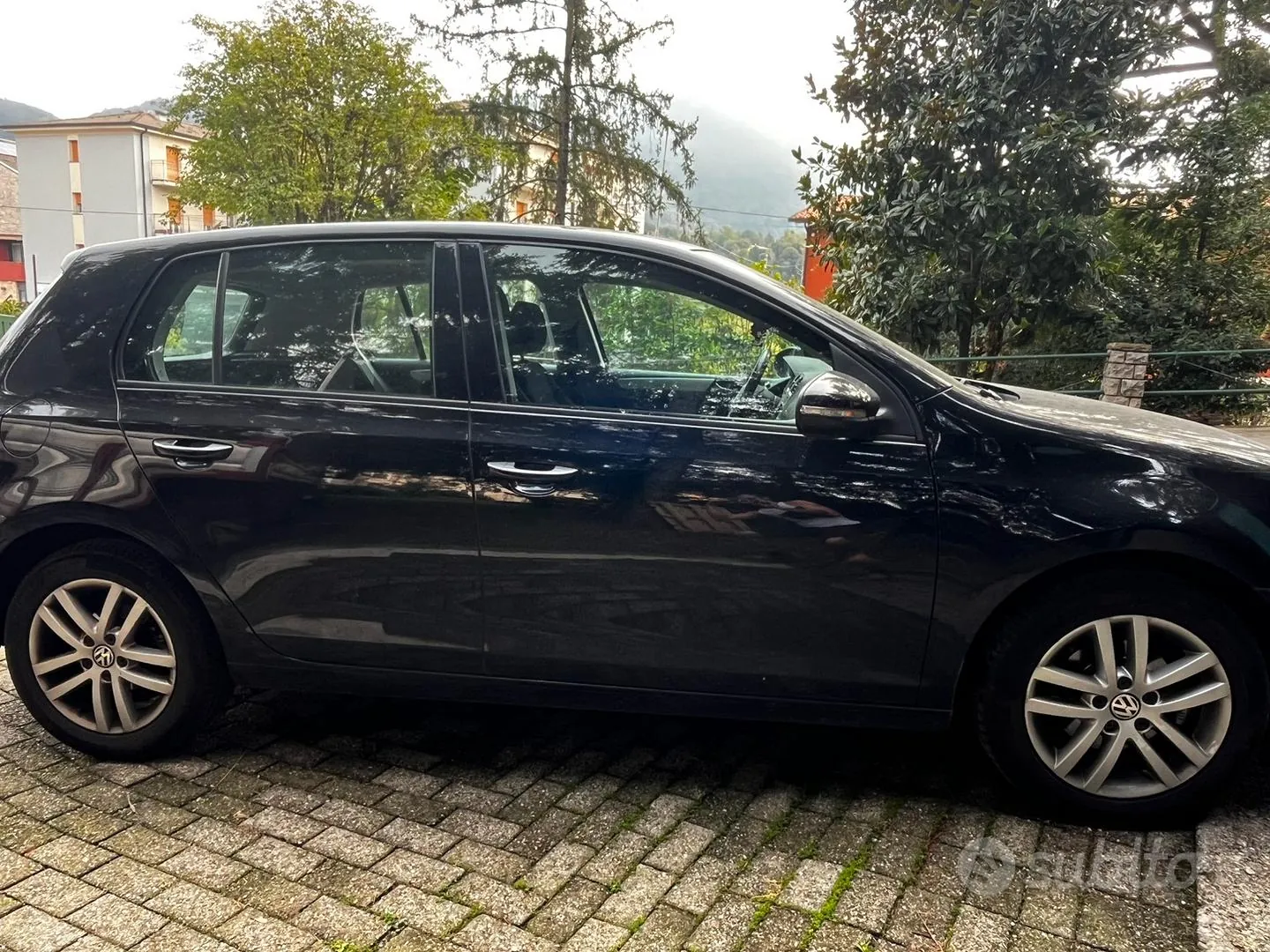 Volkswagen Golf 2010 photo 3