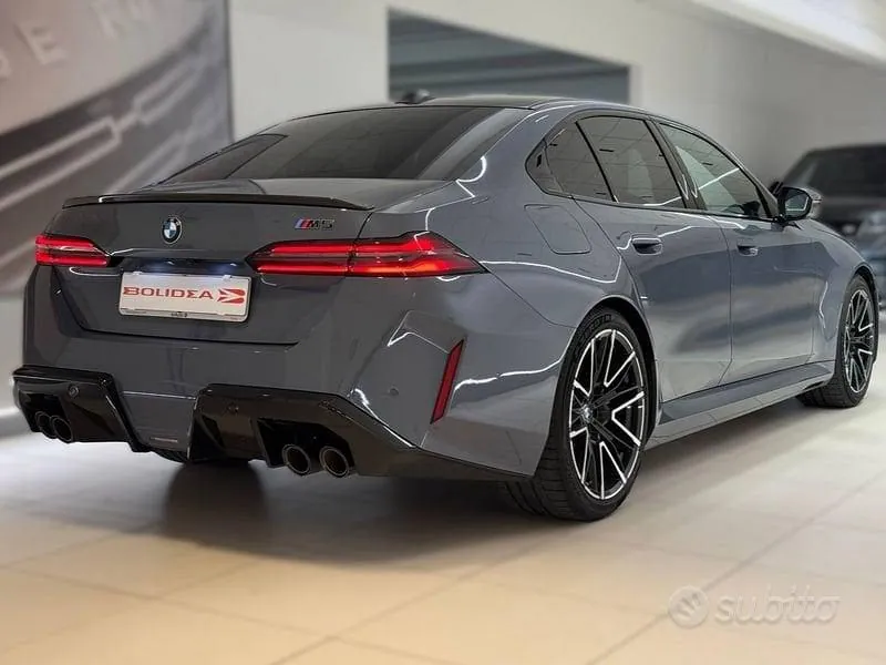 BMW M5 2025 photo 4