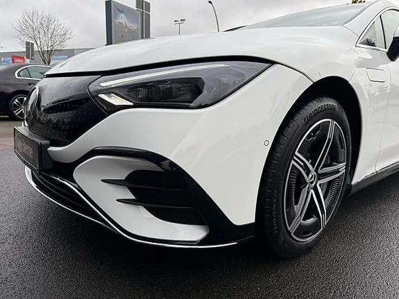 Mercedes-Benz Eqe300 2024 photo 2