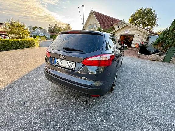 Ford Focus 2014 photo 3