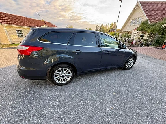Ford Focus 2014 photo 4
