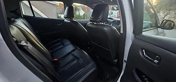 Nissan Leaf 2013 photo 4