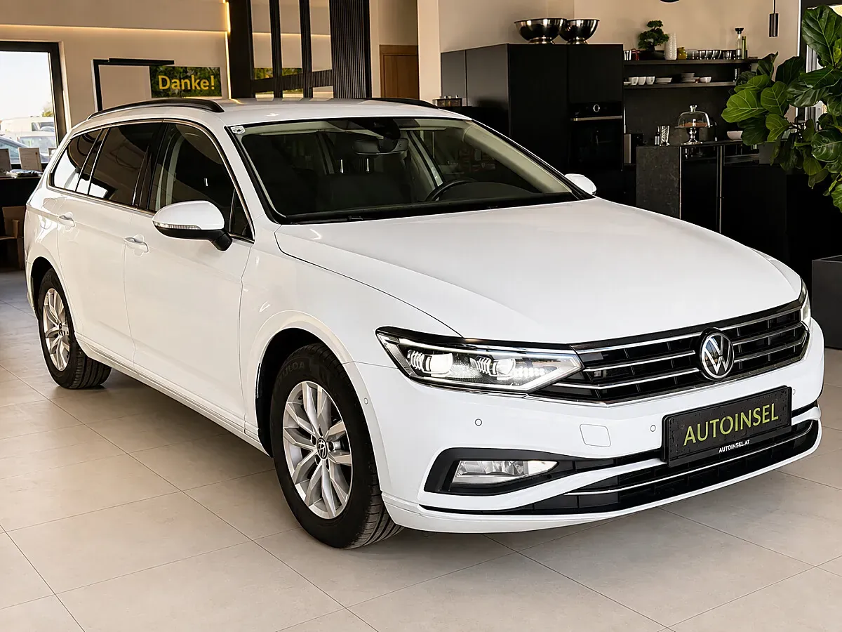 Volkswagen Passat 2022 photo 2