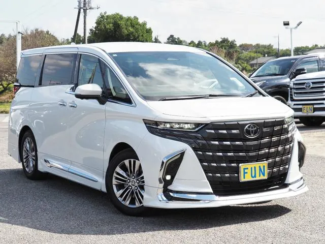 Toyota Alphard 2025 photo 3