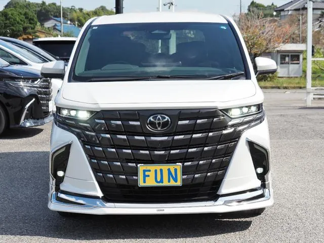 Toyota Alphard 2025 photo 2