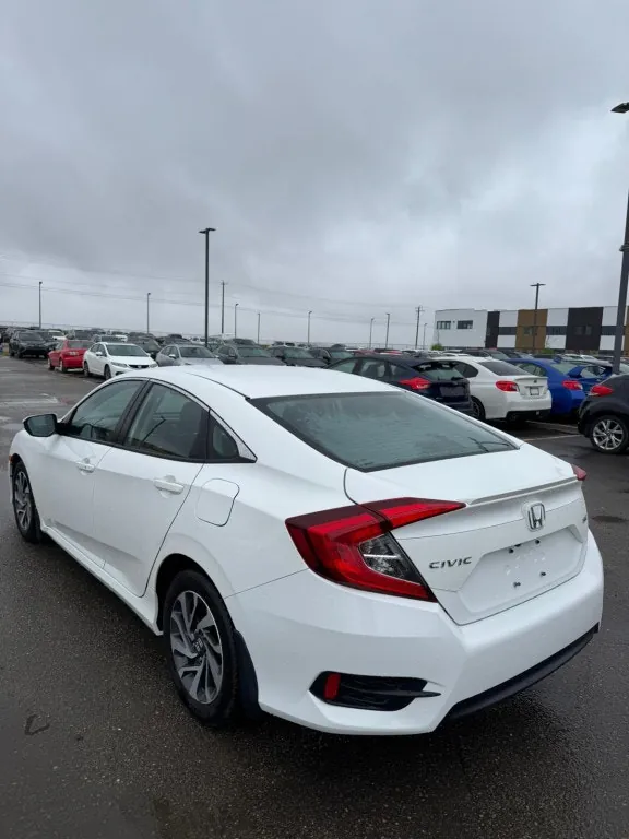 Honda Civic 2018 photo 4