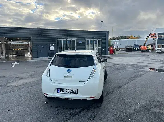 Nissan Leaf 2018 photo 3