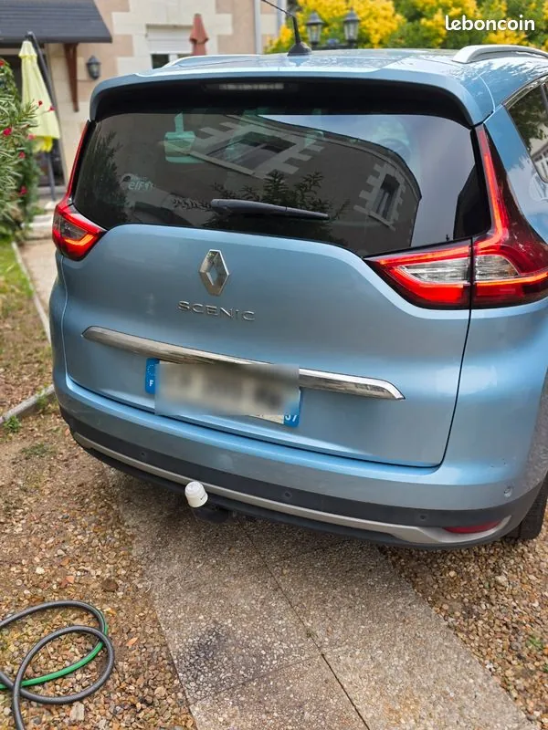 Renault Grand Scenic 2018 photo 4