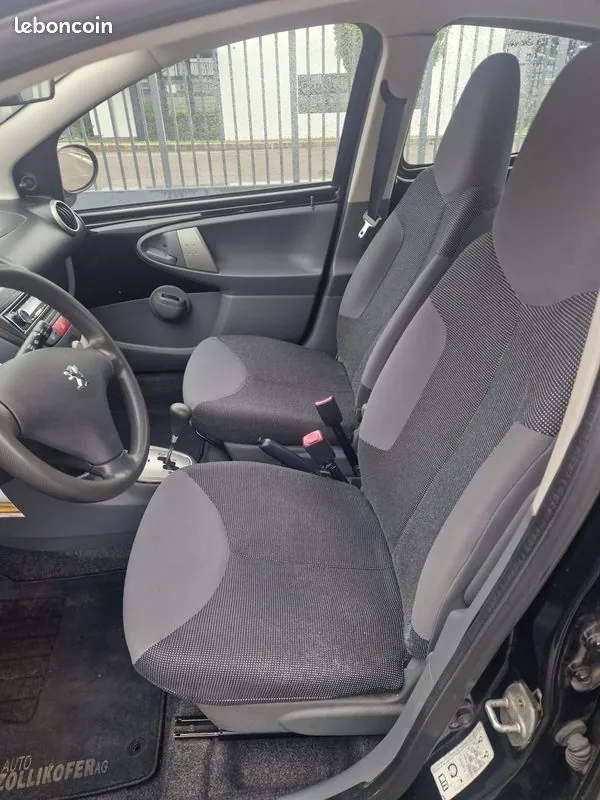 Peugeot 107 2008 photo 4
