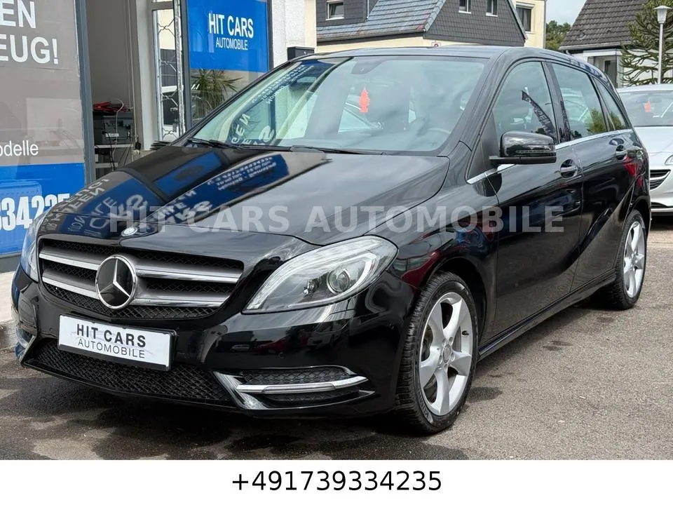 Mercedes-Benz B 180