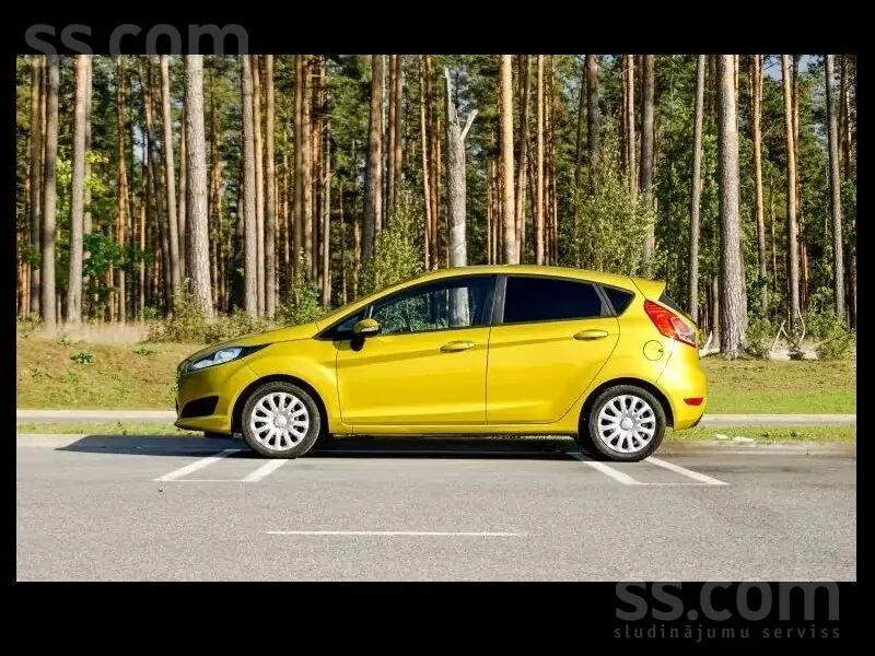 Ford Fiesta 2015 photo 2