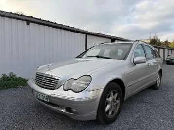 Mercedes-Benz C220
