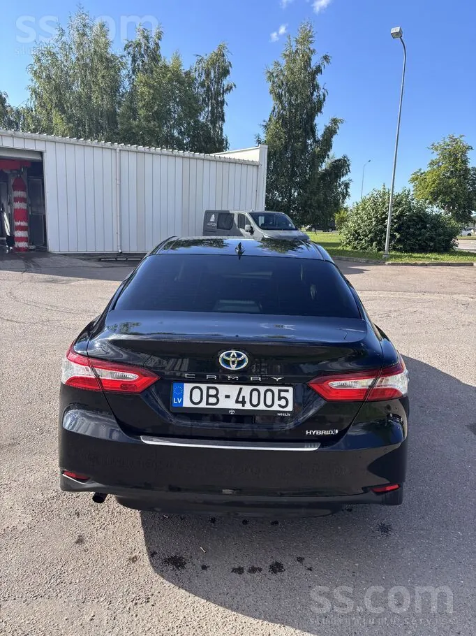 Toyota Camry 2020 photo 3