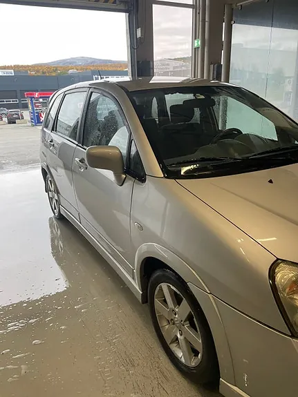 Suzuki Liana 2005 photo 5