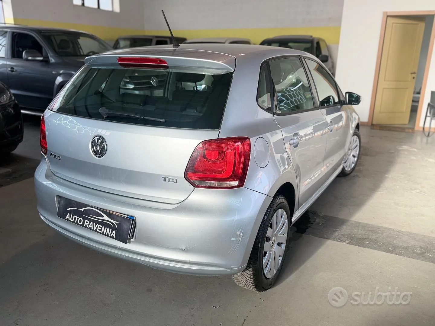 Volkswagen Polo 2012 photo 2