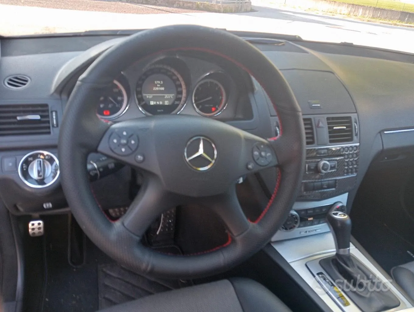 Mercedes-Benz C-Class 2010 photo 5