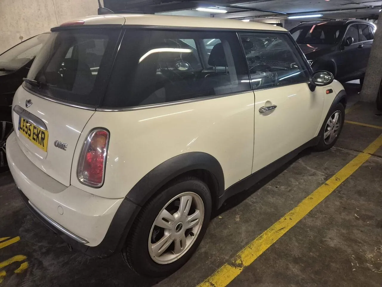 Mini Hatch 2005 photo 3