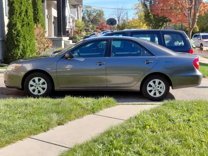Toyota Camry 2002 photo 3