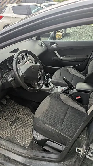 Peugeot 308 2010 photo 3