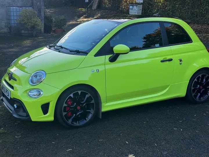 Abarth 595 2021 photo 2