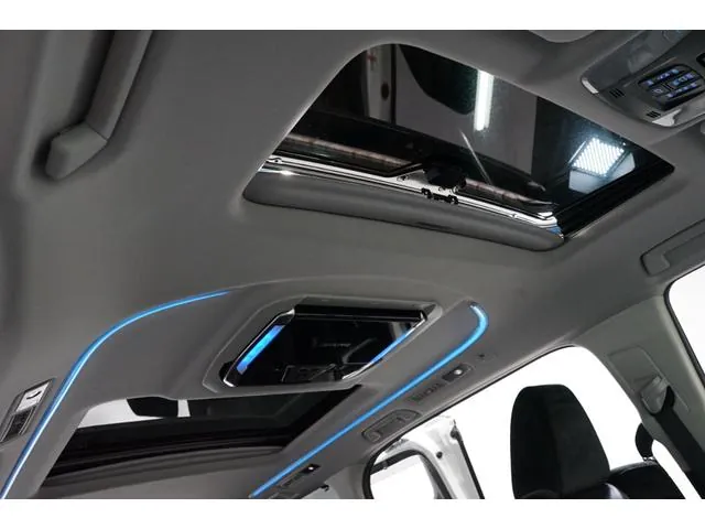 Toyota Vellfire 2016 photo 5