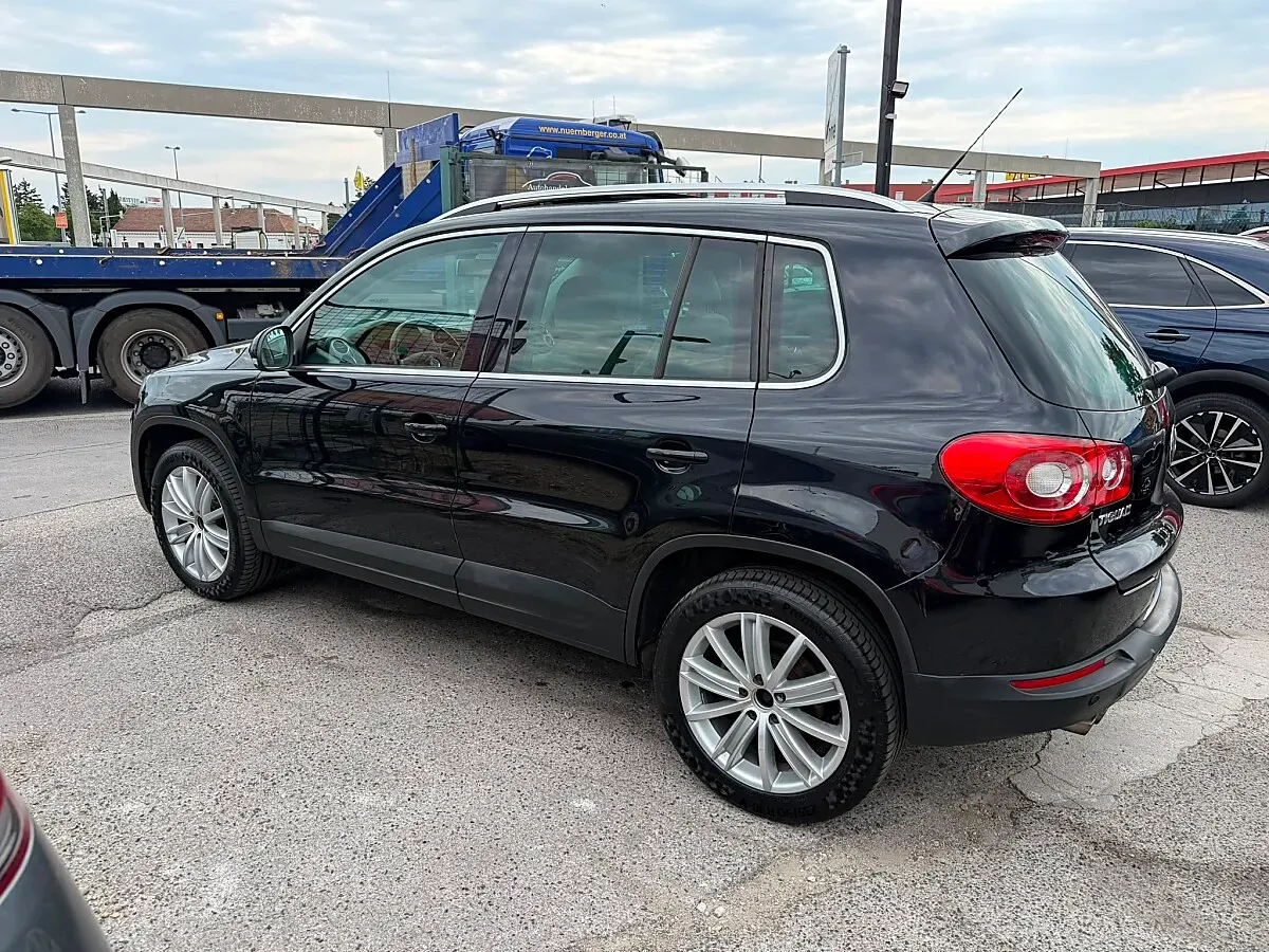 Volkswagen Tiguan 2009 photo 2