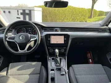Volkswagen Passat 2020 photo 2