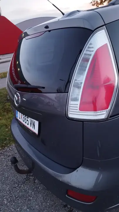 Mazda Mazda5 2008 photo 3