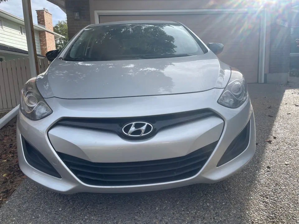 Hyundai Elantra 2013 photo 3