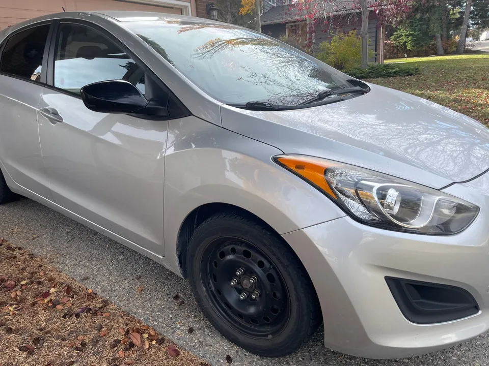 Hyundai Elantra 2013 photo 2