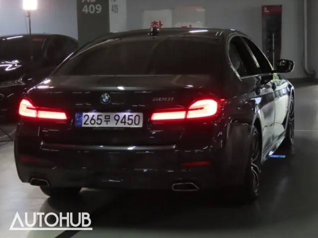 BMW 5 Series 2022 photo 3