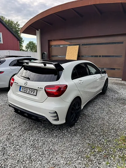 Mercedes-Benz A45 2017 photo 4
