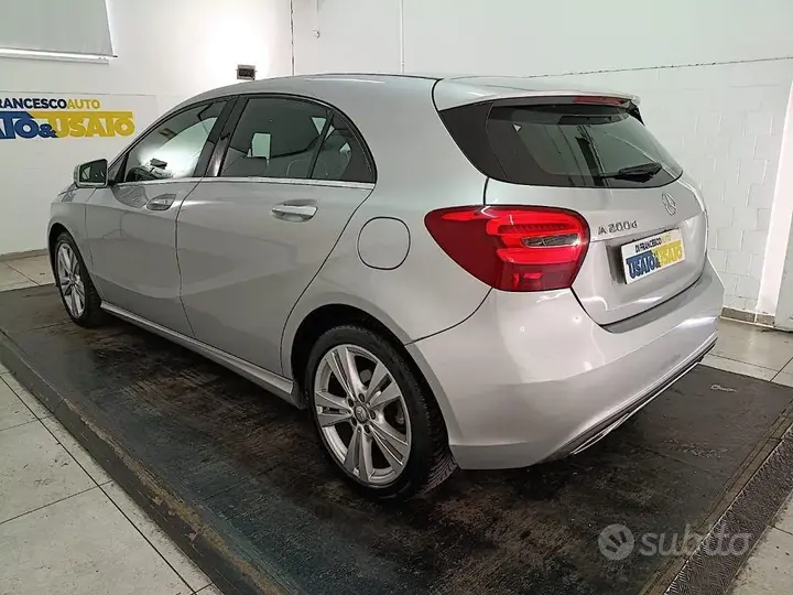 Mercedes-Benz A 200 2017 photo 4
