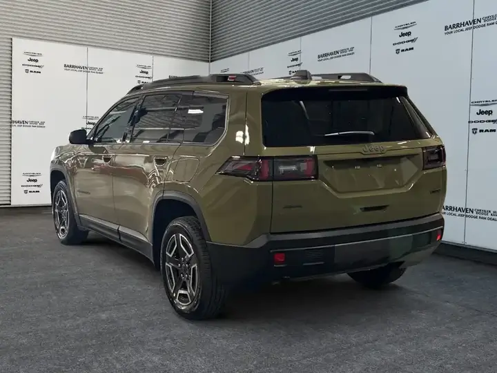 Jeep Cherokee 2026 photo 3