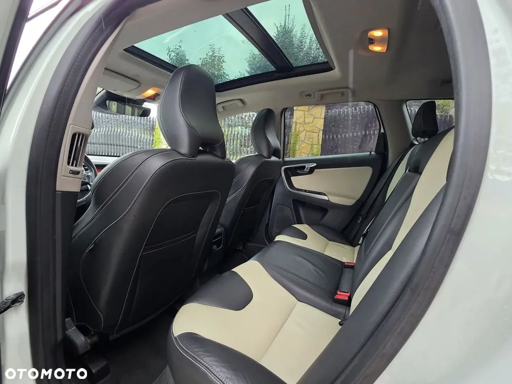 Volvo Xc 60 2015 photo 4