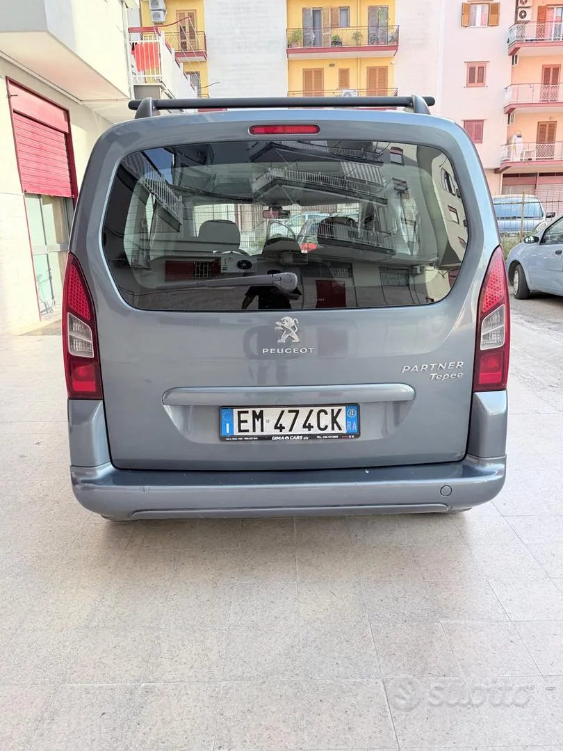 Peugeot Partner 2012 photo 5